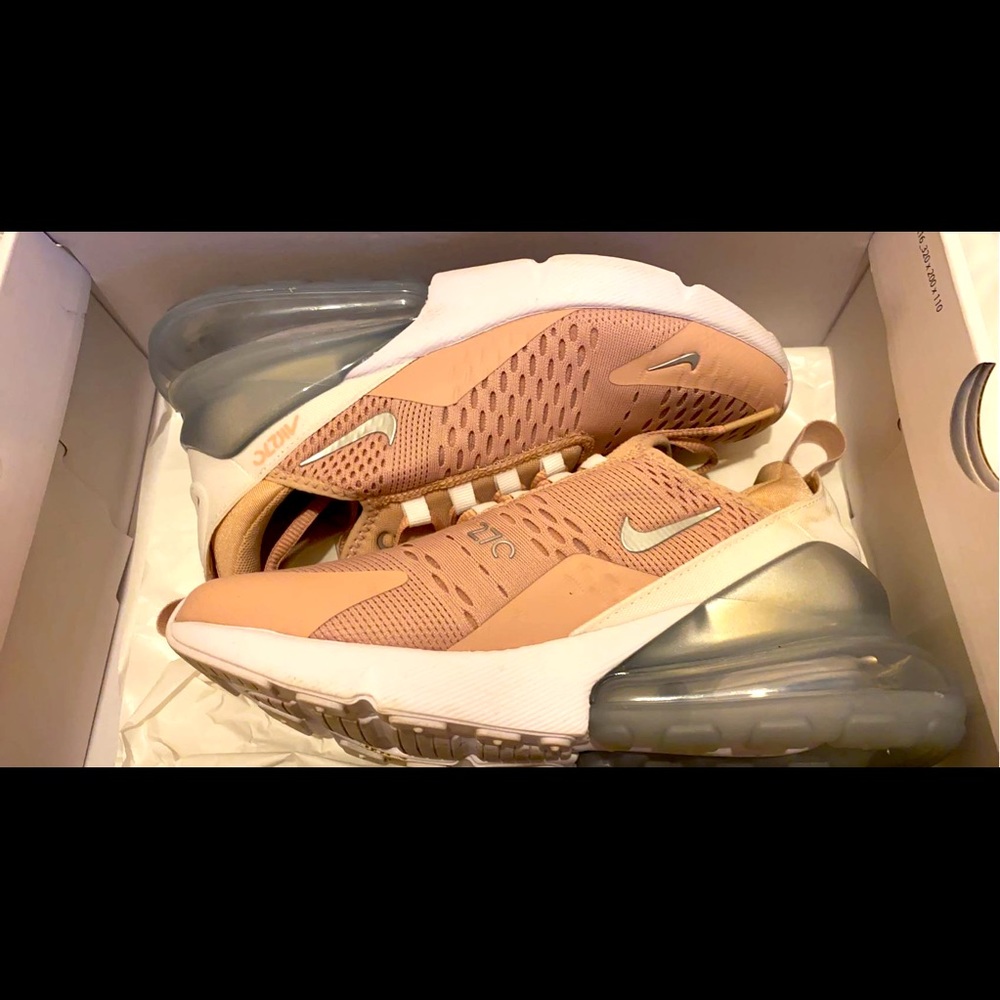Women’s Nike Air Max 270